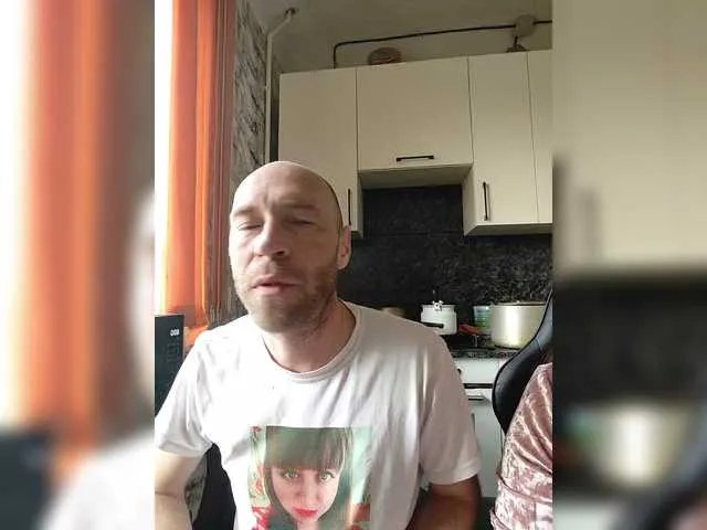 Innokentiy449 on BongaCams 