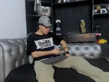 heellboy_ on Chaturbate 