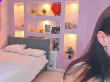 synne_glows on Chaturbate 