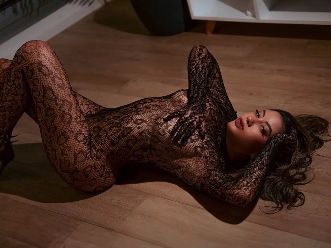 LolaBriink on Streamate 