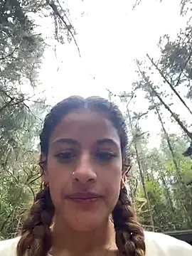 alana15 on StripChat 