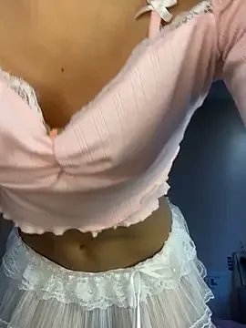 bigbabykiki on StripChat 
