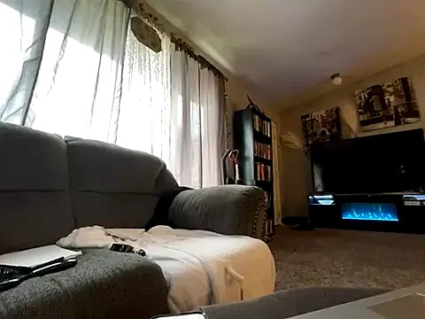 JizzyJazzunleashed on StripChat 