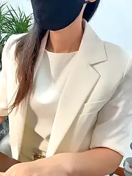 Lilith_rose66 on StripChat 