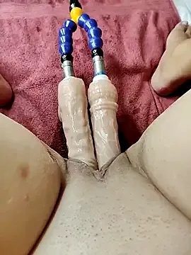 Lola_Hale on StripChat 