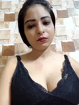 QUEEN-ADITI on StripChat 