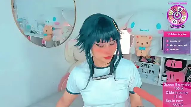 sweetalienn on StripChat 